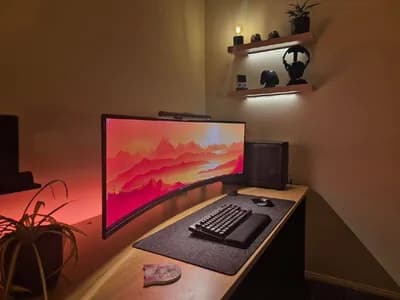 Warm Ultrawide Gaming Setup