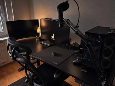 Cinematic Dual-Monitor Podcast and Gaming Studio
