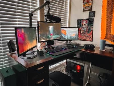 Triple-Monitor Gaming Creator Battlestation