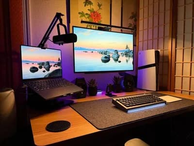 Lake-View Dual-Display Home Office