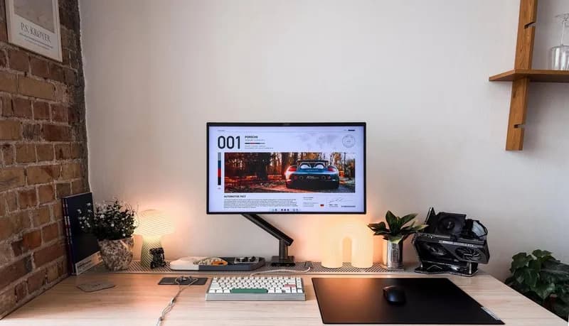 Porsche-Themed Automotive Creator Desk